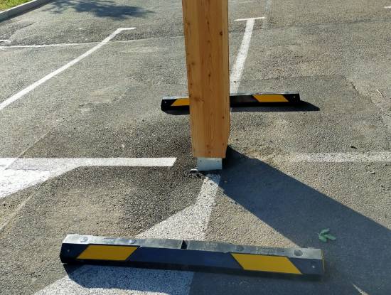 BUTÉES DE PARKING